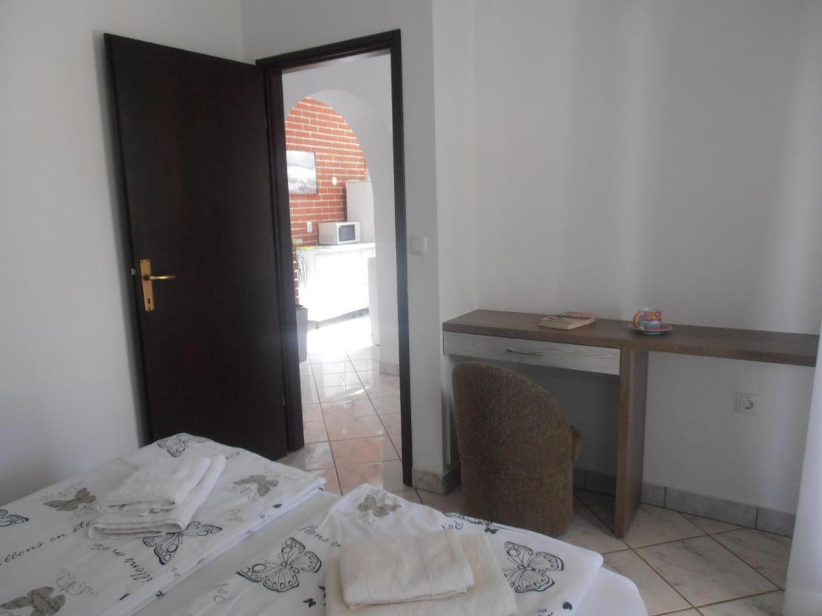 PUY Apartment Steblaj מראה חיצוני תמונה
