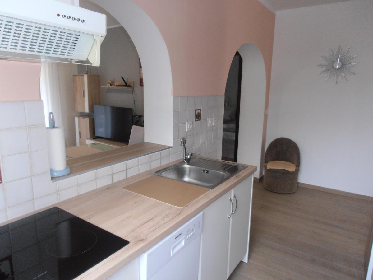 PUY Apartment Steblaj מראה חיצוני תמונה